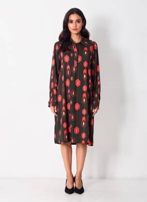 Robe mi-longue coupe fluide manches longues noir LA FEE MARABOUTEE femme