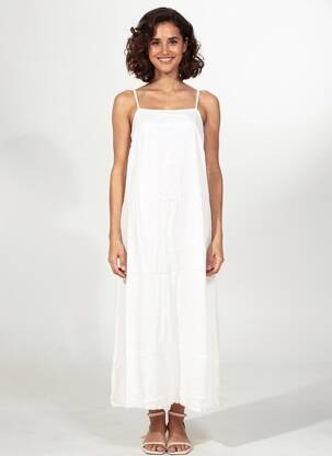 Robe longue coupe fluide fines bretelles beige PIECES femme