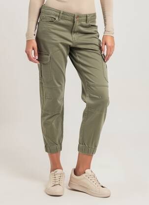 Pantalon cargo resserrée sur le bas taille normale vert VERO MODA femme