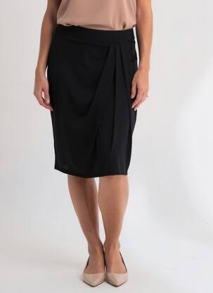 Jupe mi-longue coupe droite noir JUMFIL femme