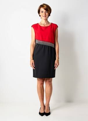 Robe mi-longue tissage crêpe manches courtes rouge QUATTRO femme