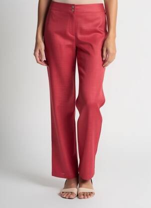Pantalon droit fermeture zippée sous rabat boutonné rouge QUATTRO femme
