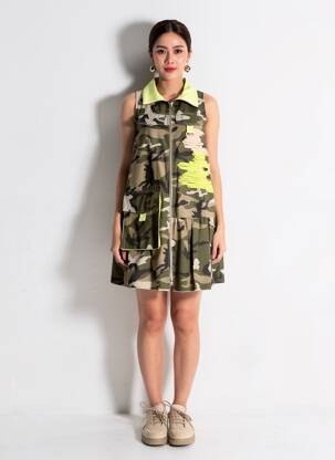 Robe mi-longue imprimé fantaisie sans manche vert TRICOT CHIC femme