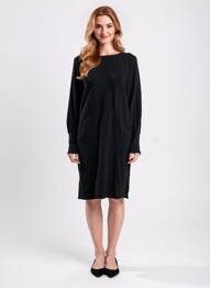 Robe pull coupe droite manches longues noir SURKANA femme