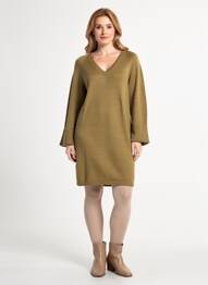 Robe pull coupe droite manches longues vert SURKANA femme