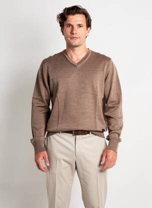 Pull col v manches longues marron IZAC homme