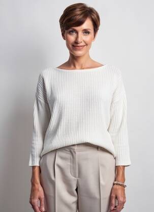 Pull coupe droite manches longues blanc GEVANA femme