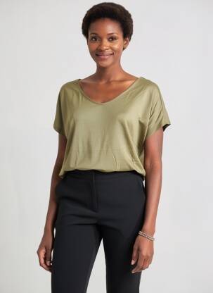 T-shirt col v manches courtes vert BETTY BARCLAY femme