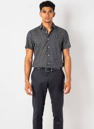 Chemise manches courtes coupe droite noir CAMBERABERO homme