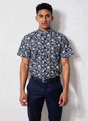 Chemise manches courtes coupe cintrée bleu CAMBERABERO homme