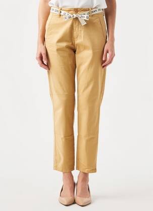 Pantalon 7/8 fermeture zippée sous rabat boutonné beige LE TEMPS DES CERISES femme