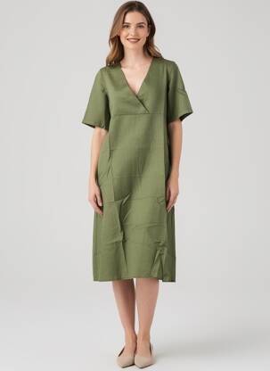 Robe mi-longue tissage crêpe manches courtes vert COUTURIST femme