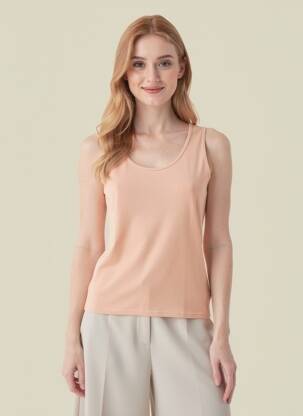 Top coupe cintrée sans manche beige COUTURIST femme