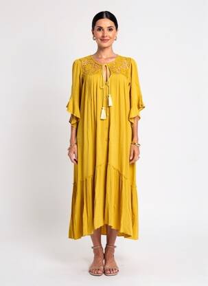 Robe mi-longue coupe fluide manches courtes jaune GOA femme
