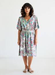 Robe mi-longue imprimé fleurs manches courtes vert C'EST BEAU LA VIE femme