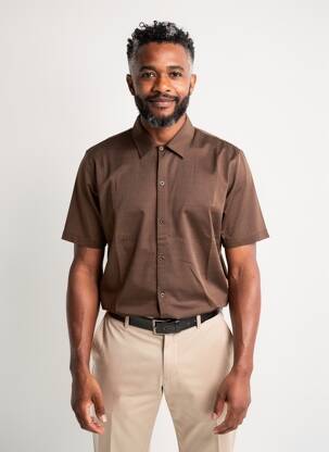 Chemise manches courtes coupe cintrée marron WOOL & CO homme