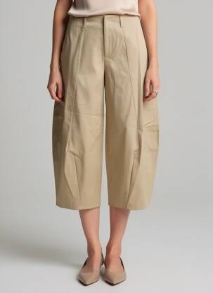 Pantalon 7/8 fermeture zippée sous rabat avec crochet beige PLEASE femme