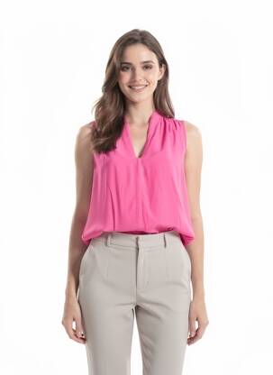 Top coupe cintrée sans manche rose YEST femme
