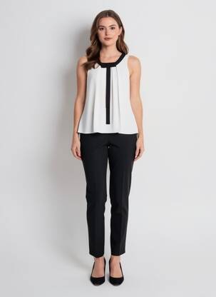 Top coupe fluide sans manche beige GEVANA femme
