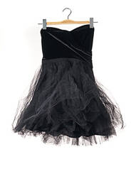 Robe courte coupe évasée noir NAF NAF femme