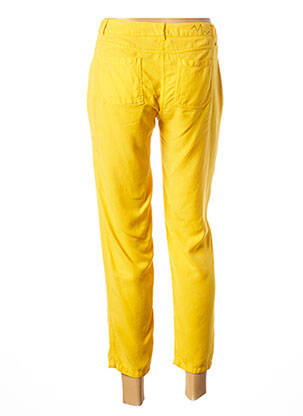 Pantalon 7/8 fermeture zippée sous rabat boutonné taille basse jaune MADO ET LES AUTRES femme