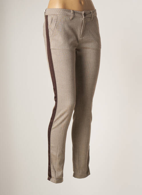 Pantalon chino broderie galons latéraux taille basse marron REIKO femme