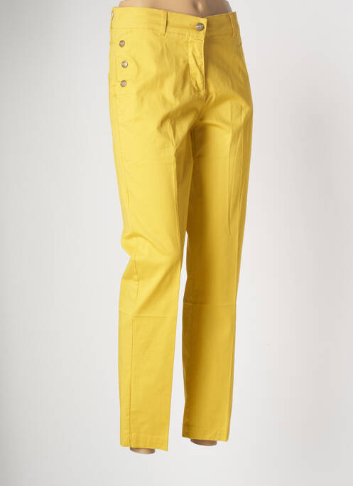 Pantalon 7/8 jaune MAE MAHE pour femme