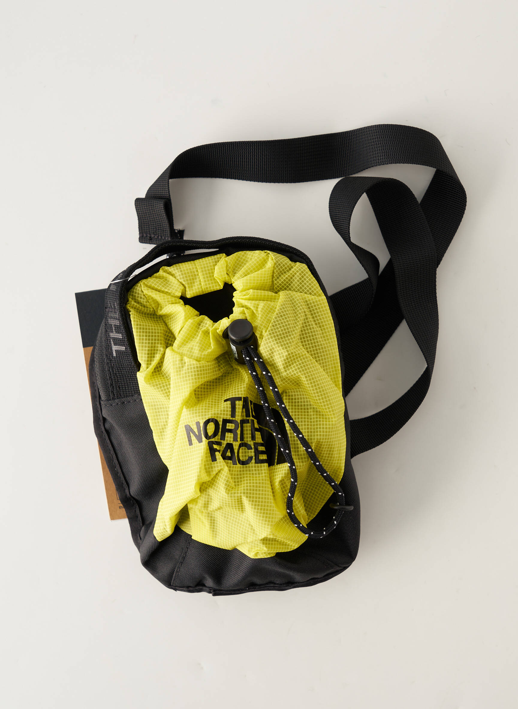 The north 2024 face sac jaune