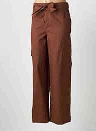 Pantalon droit fermeture zippée sous rabat boutonné marron KAFFE femme