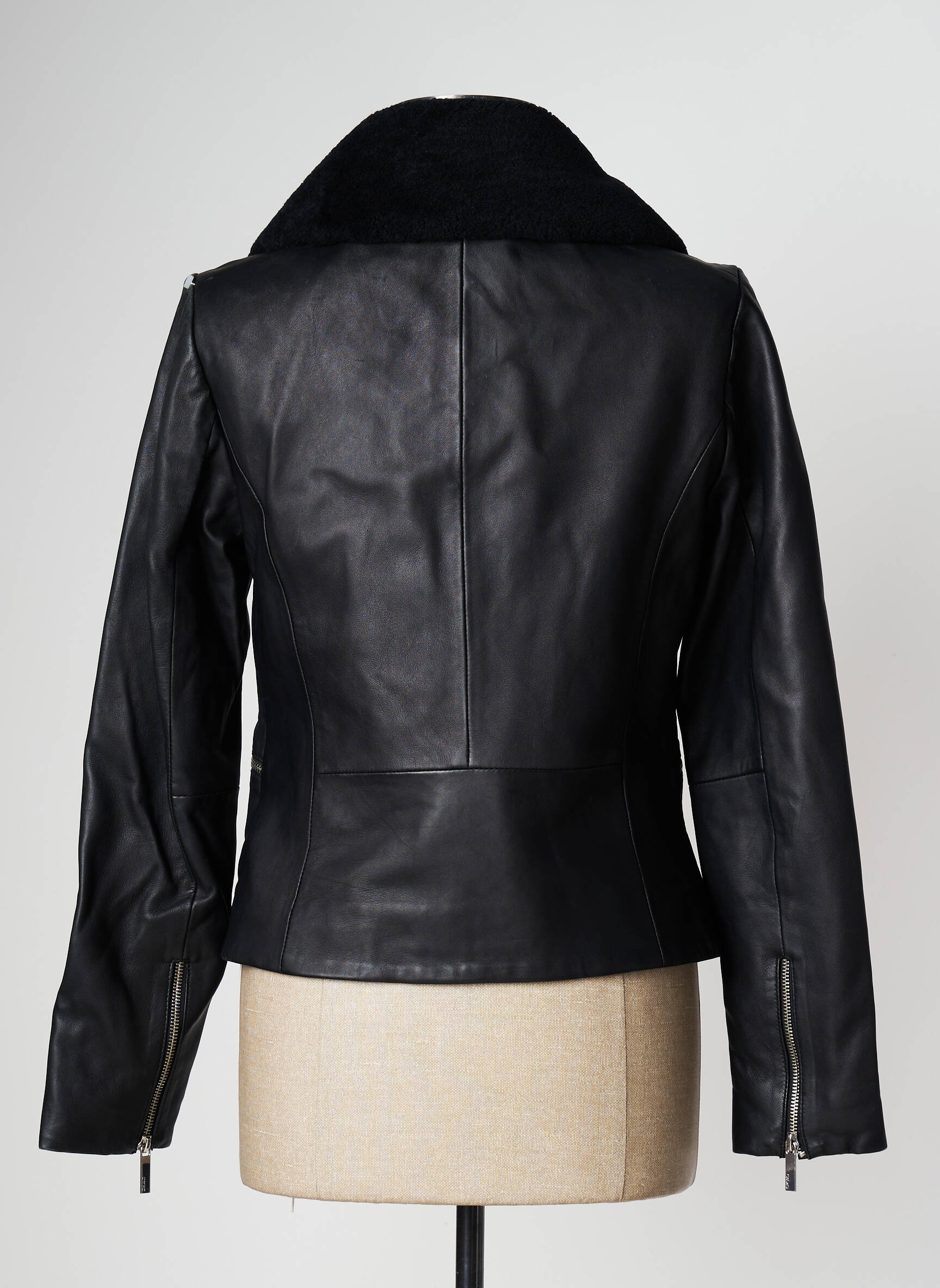 Veste En Cuir Poches Noir Oakwood Femme 2361662-noir00 Modz