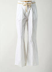 Pantalon flare blanc RINASCIMENTO pour femme seconde vue