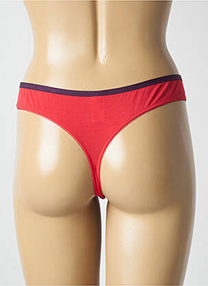 Tanga effet matière satinée rouge HUIT femme