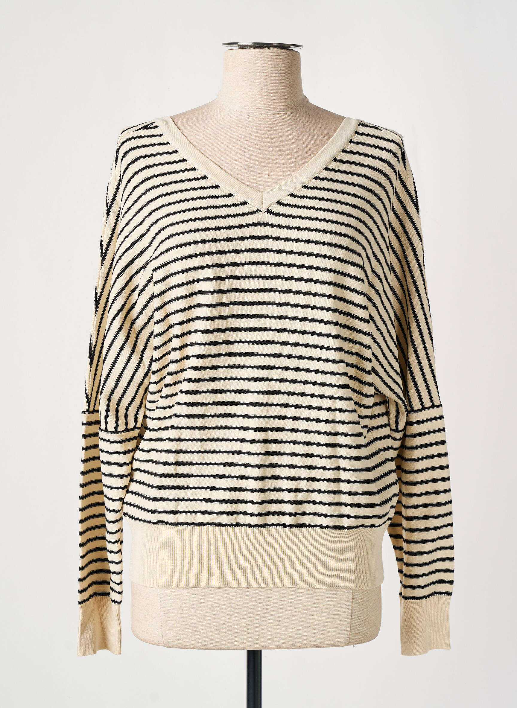 Pull Beige Edc Pull Femme Pull Col V Beige M Paris Femme 2398074