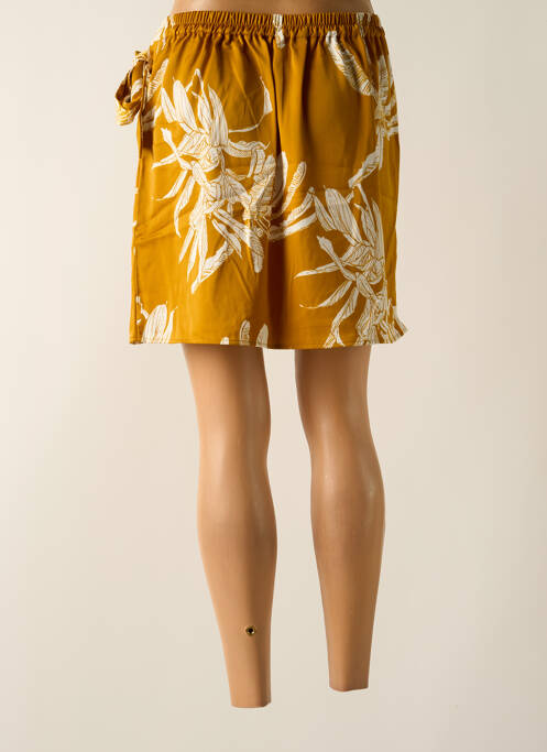 Jupe courte coupe droite jaune AWARE femme