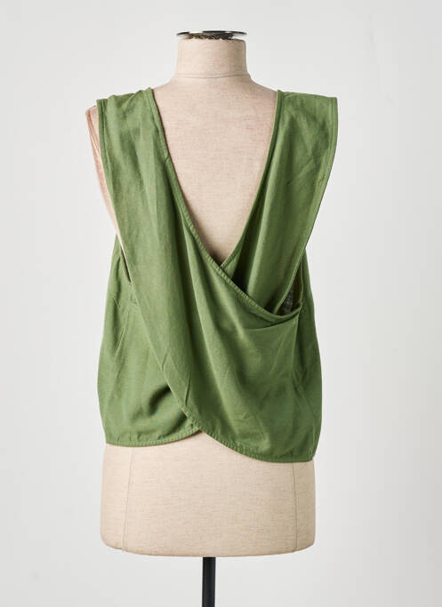 Top coupe fluide sans manche vert PIECES femme