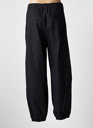 Pantalon droit fermeture zippée sous rabat boutonné noir IN WEAR femme