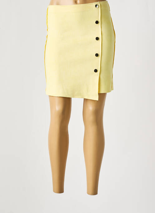 Jupe courte coupe droite jaune H F WOMAN COLLECTION femme