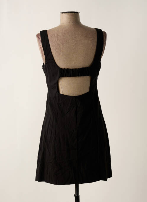 Robe courte coupe cintrée fines bretelles noir MANGO femme