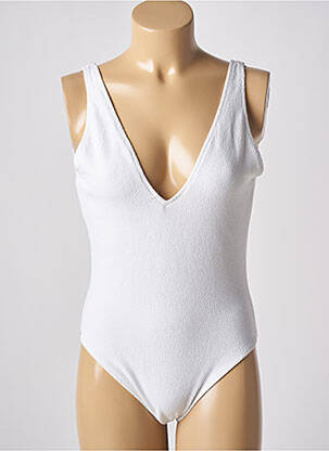 Maillot de bain 1 pièce effet matière satinée haut triangles blanc KIWI femme
