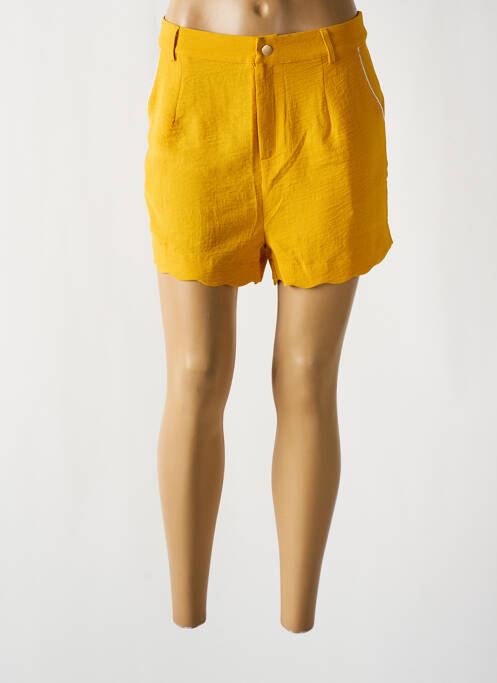 Short fermeture zippée sous rabat boutonné jaune MOLLY BRACKEN femme