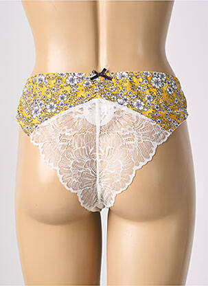 Tanga tanga jaune ESCORT femme