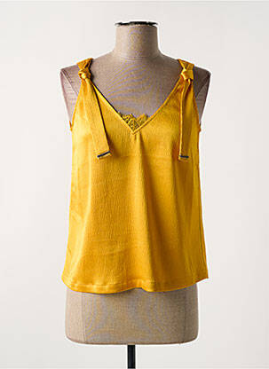 Top coupe fluide sans manche jaune ONE STEP femme