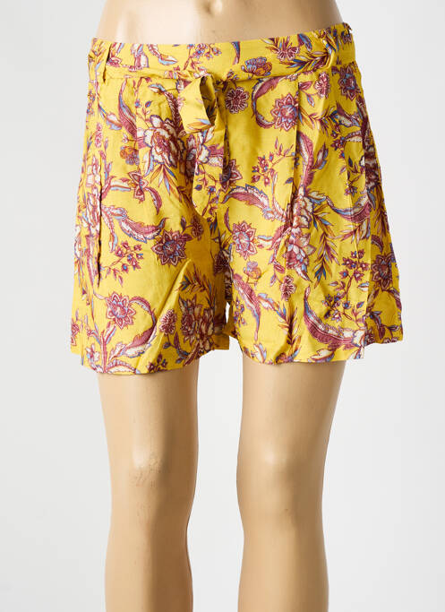 Short coupe droite jaune CYELL femme