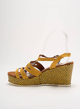 Sandales/nu pieds talon compensé talon de 7 à 9cm jaune MARCO TOZZI femme