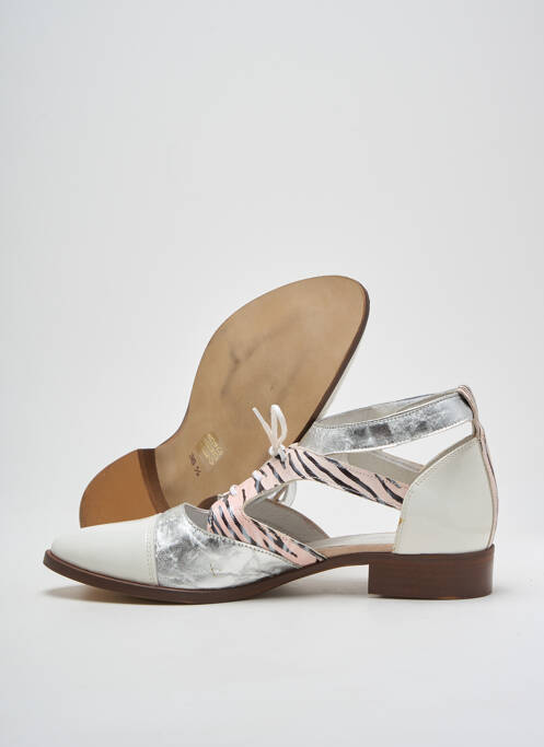 Derbies bout pointu talon plat jusqu'à 3cm argent REGARD femme