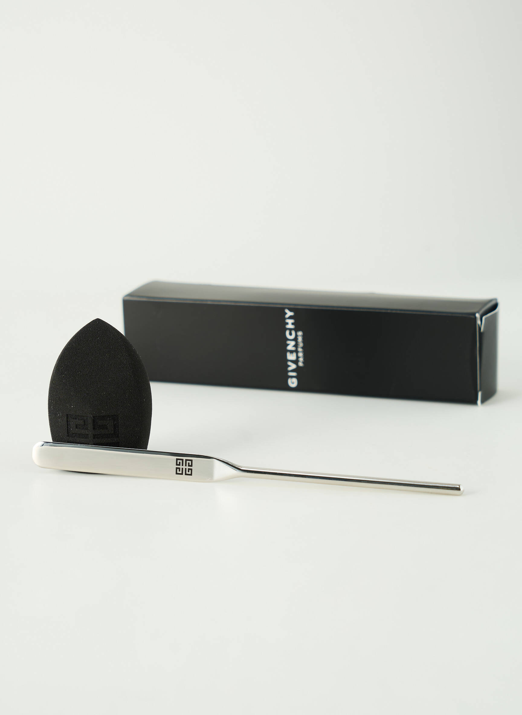 Maquillage noir GIVENCHY femme