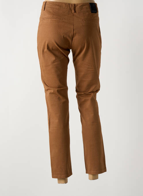 Pantalon chino marron LA CIBLE ROUGE femme
