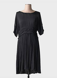 Robe mi-longue coupe fluide manches courtes noir MD'M femme