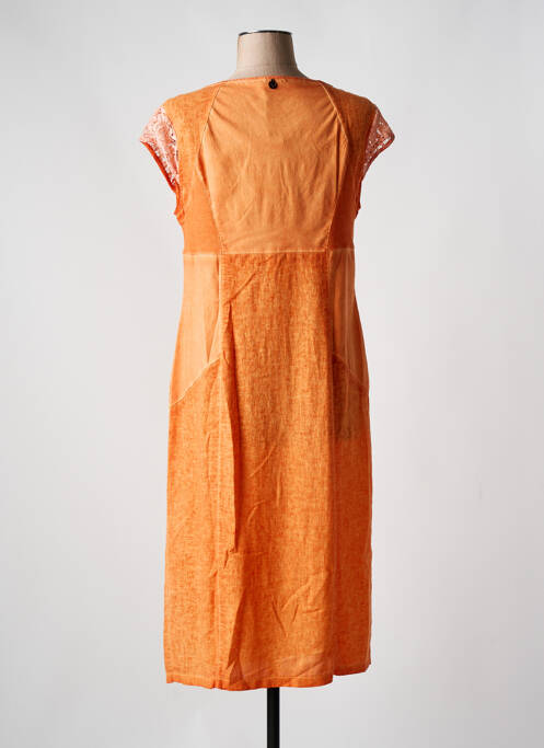 Robe mi-longue tissage crêpe manches courtes orange MALOKA femme