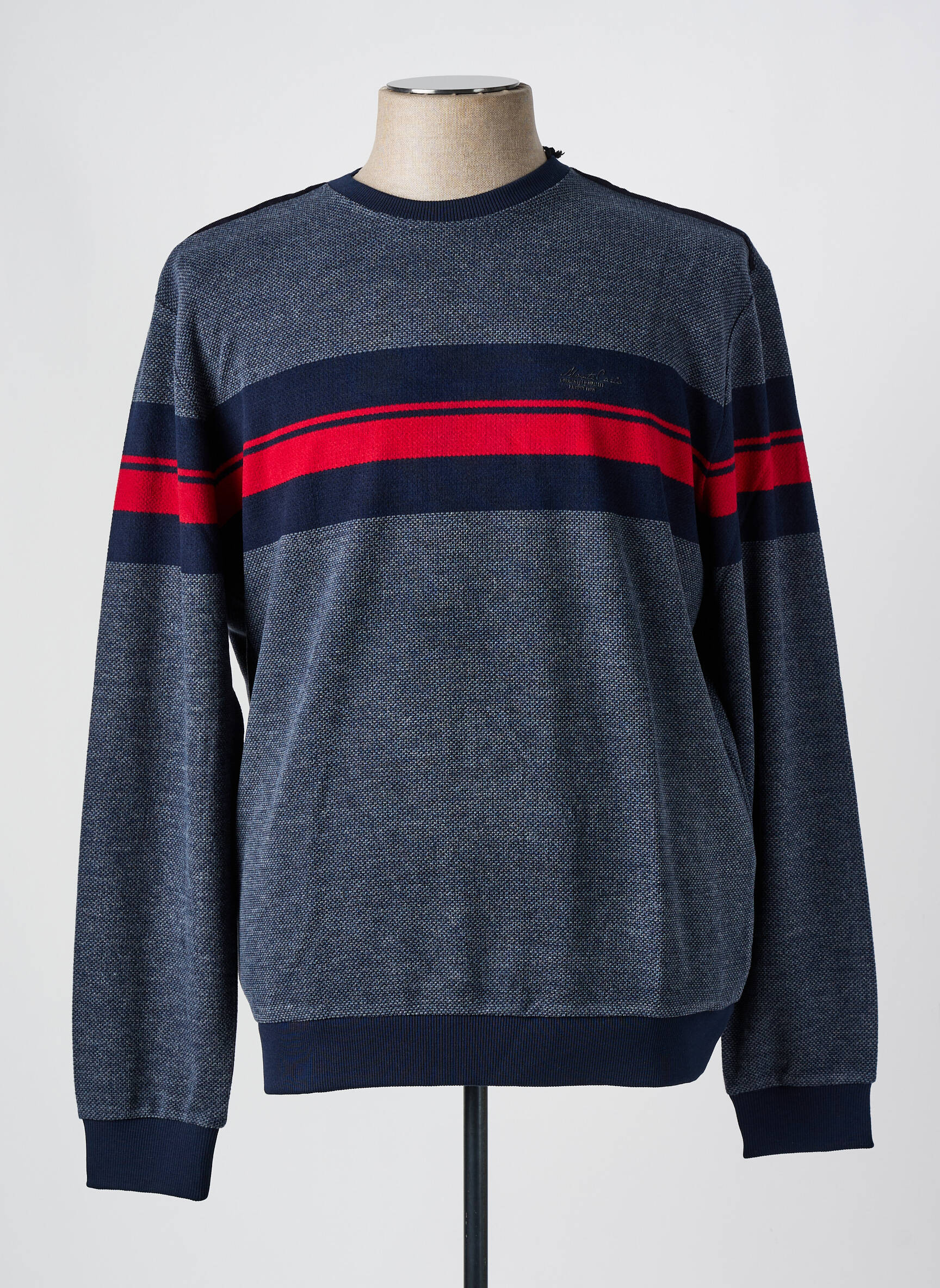 Pull col V avec laine bordeaux marque Monte Carlo taille 64 étiqueté 115